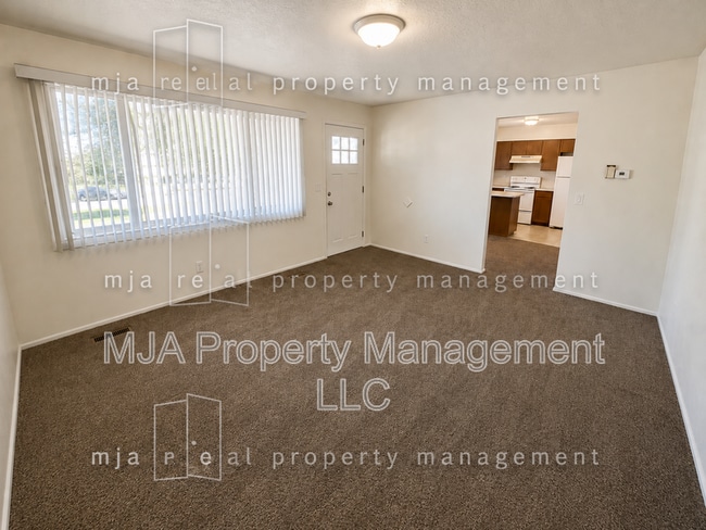 Building Photo - 1428 W 300 N Unit 07