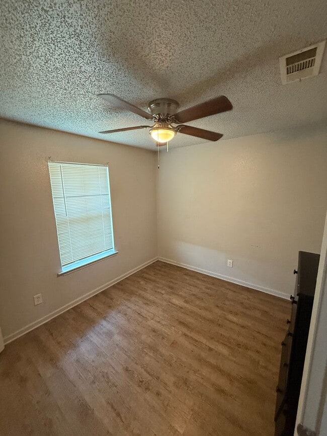 Photo - 4959-4965 Miller Ave Unit 4961