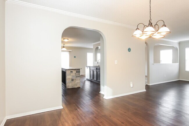 Photo - 1005 Gelfield Rd