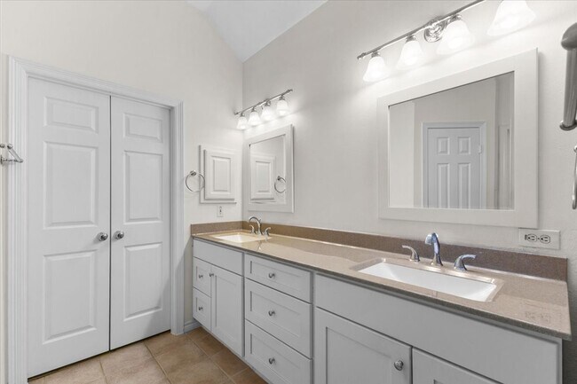 Photo - 9406 Laurel Wind Ct