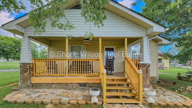 Photo - 190 Cleveland St Casa