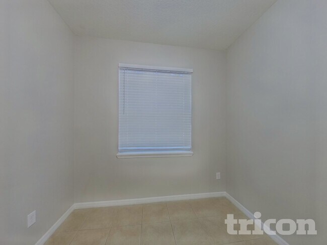 Photo - 502 Azalea Bloom Dr