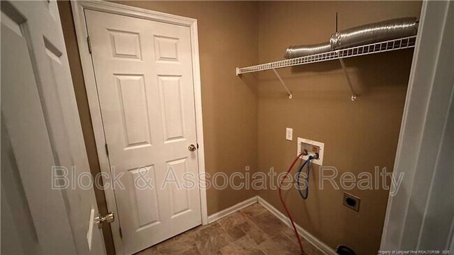 Photo - 505 Meadowland Ct