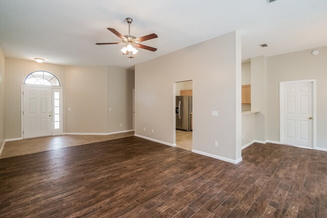 Photo - 11001 Beckley Pl