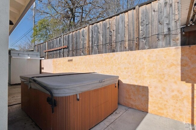 Photo - 582 Fernando Dr Unit A