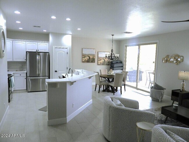 22816 N Las Positas Dr