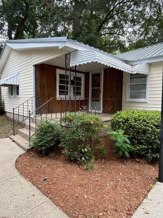 Photo - 3303 Cherokee Ave