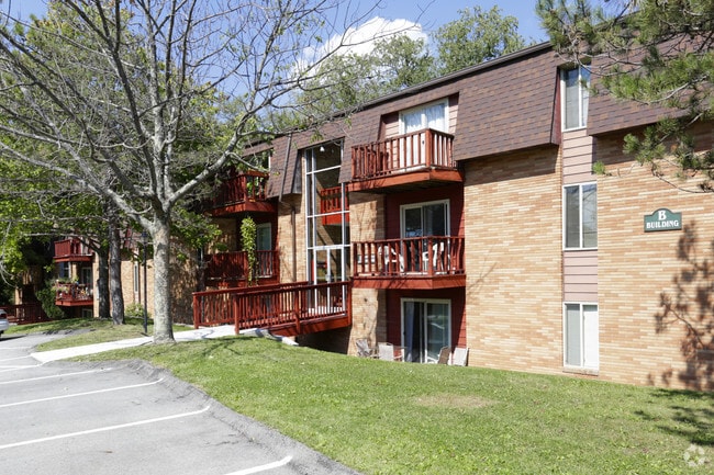 Briarcliff Manor - Briarcliff Manor Apartments and Townhomes