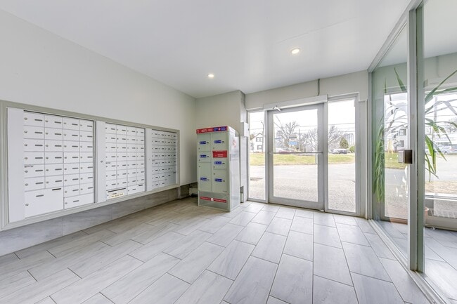 Photo - IMPERIAL TOWERS APARTMENTS