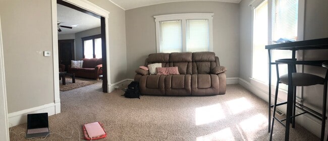 Photo - Large 4-Bed House in Historic Cedar Falls