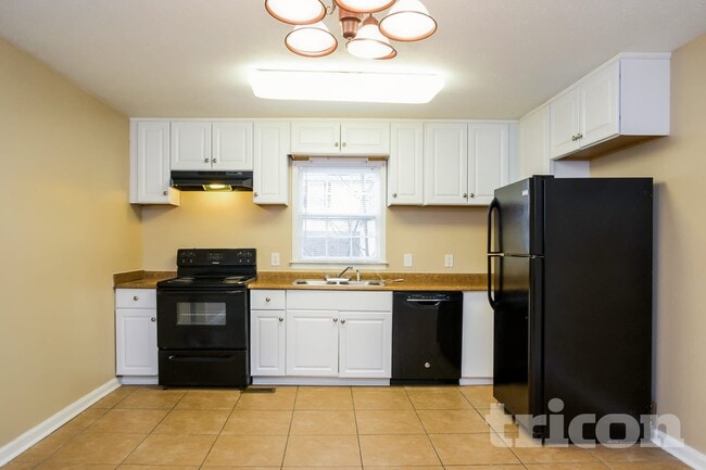 Photo - 55 Henson Cir