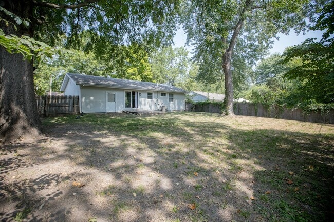 Photo - 1515 W 2nd St