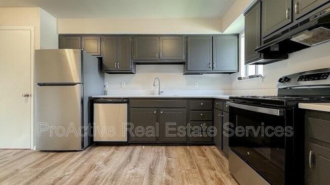 Photo - 1373 E Tanners Creek Dr