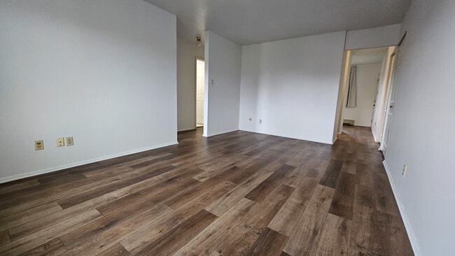Photo - 5001 W 82nd Ct Unidad D
