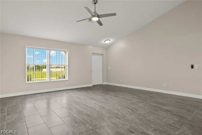 Photo - 3919 SW 14th Ave
