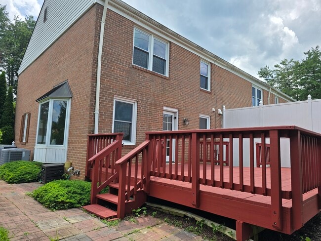 Photo - 9321 Bentridge Ave