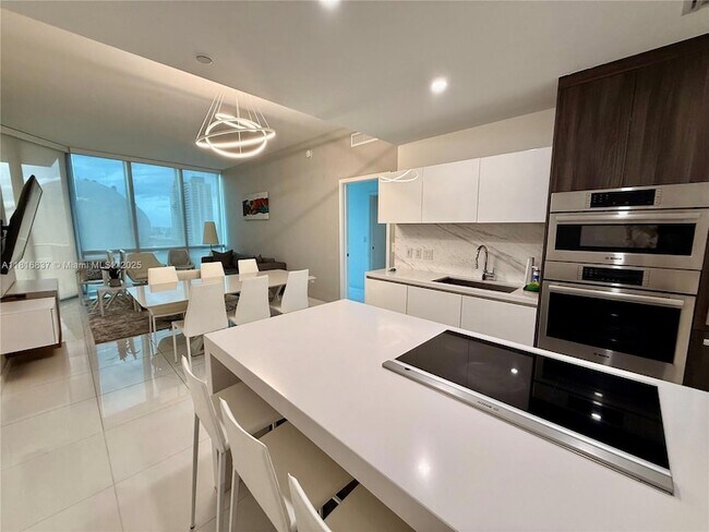 Photo - 851 NE 1st Ave Unit 1108