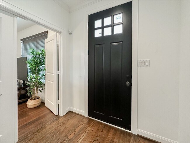 Photo - 2 Hermann Park Ct