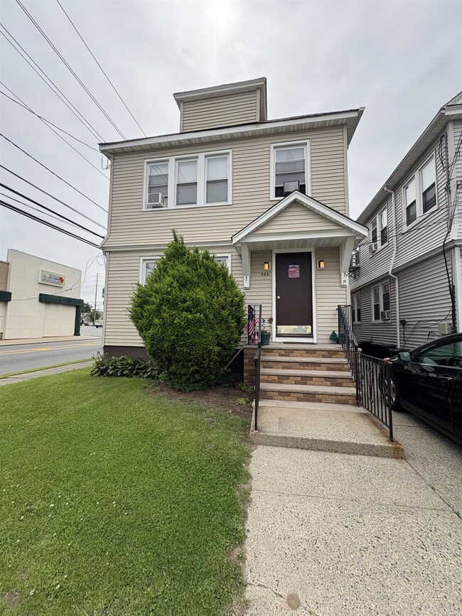 Photo - 768 Forest St Apartment Unit 2