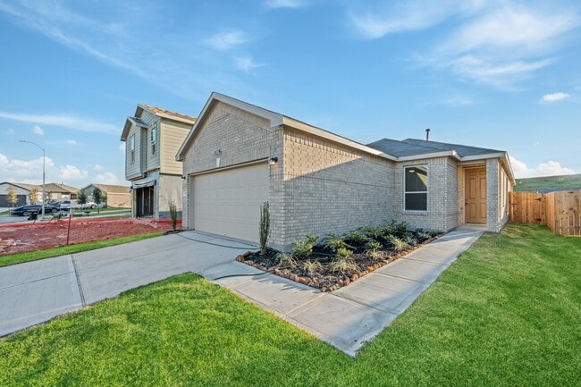 Building Photo - 15719 Autumn Chicory Dr