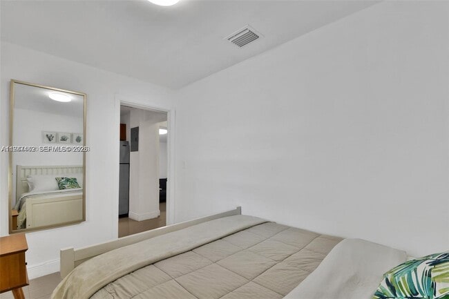 Photo - 6966 Byron Ave Unit 201