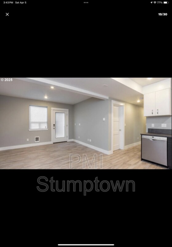 Photo - 5036 NE 12th Ave Unit b