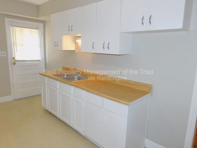 Photo - 2644 Walker Ave