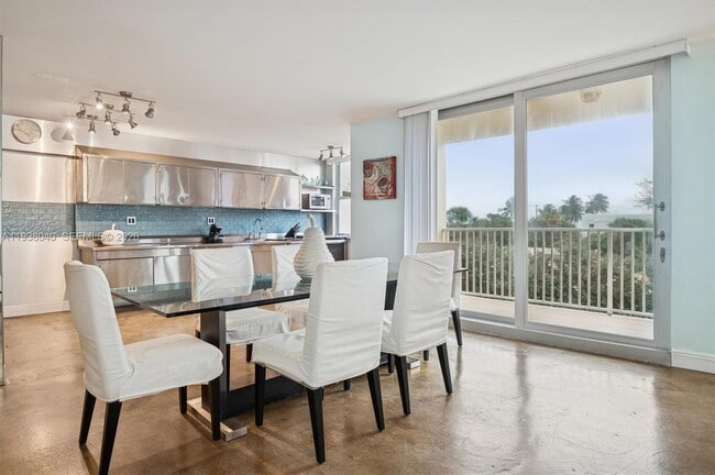 Photo - 1401 S Ocean Dr Unit 306