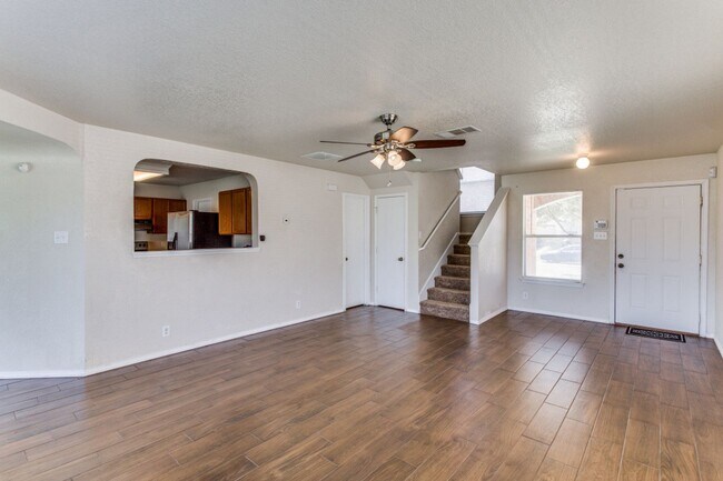 Photo - 3 Bedroom/2 1/2 Bath Dover Subdivision
