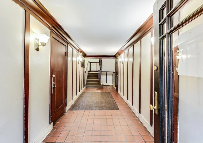 Photo - 5600 S Blackstone Ave Unit #3