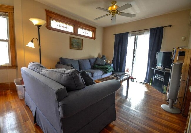 Photo - 37 Walker St Unit 2