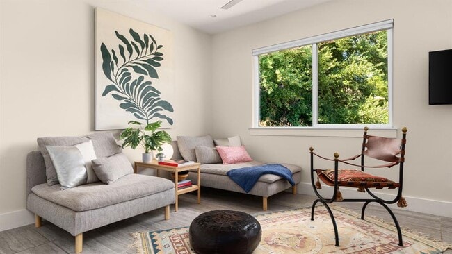 Building Photo - 1208 Enfield Rd Unit 204