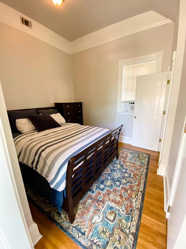 Photo - 214 E. 32nd St.