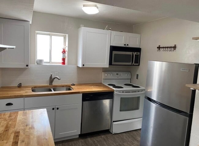 Photo - 4775 Home Run Aly Unit Basement apartment