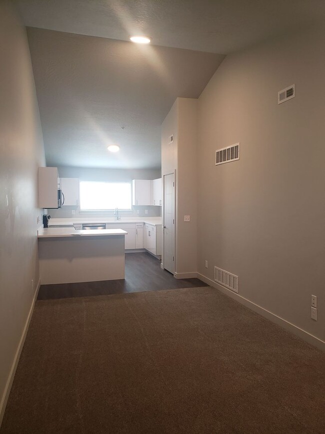 Condo in Orem - Condo in Orem Unit 205