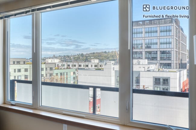 Photo - 708 6th Ave N Unidad FL6-ID575