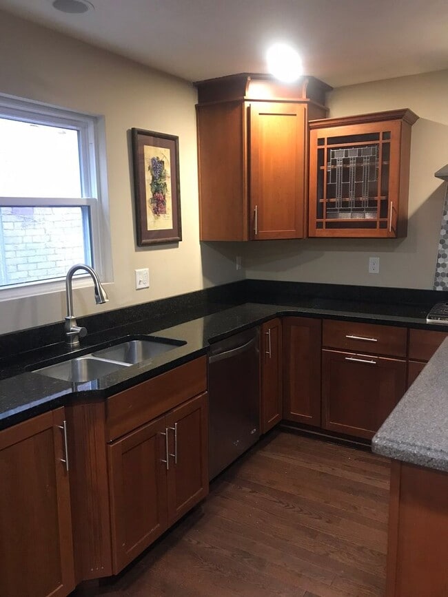 Photo - Absolutely Stunning Single Family in Bloomfield!