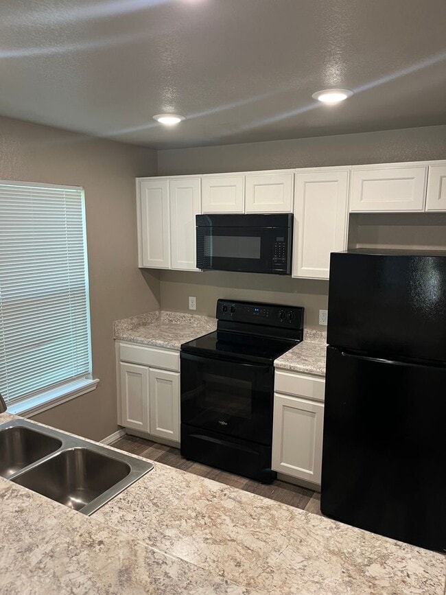 Photo - 206 Church St Unidad A