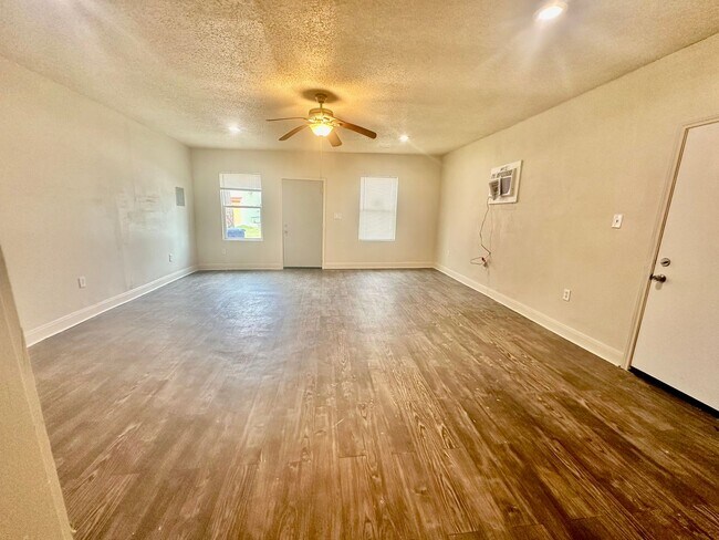 Photo - SEPTEMBER  HALF OFF First Month Rent .Stud...