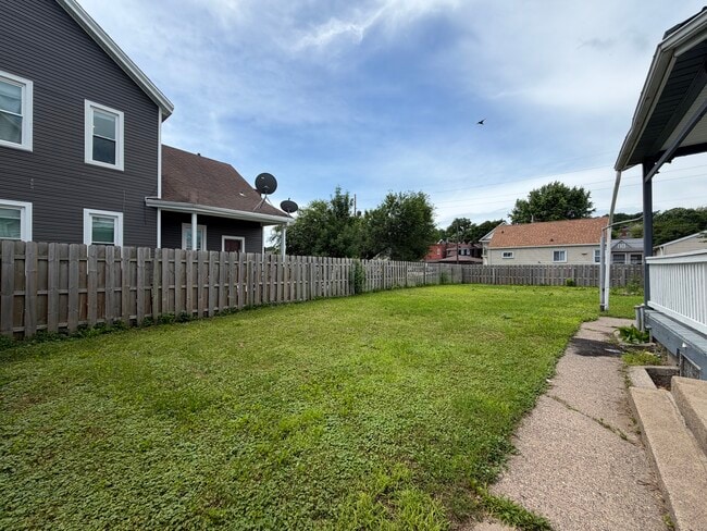 Fenced In Yard - 2515 Jackson St