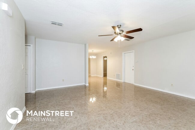 Photo - 240 Grifford Dr