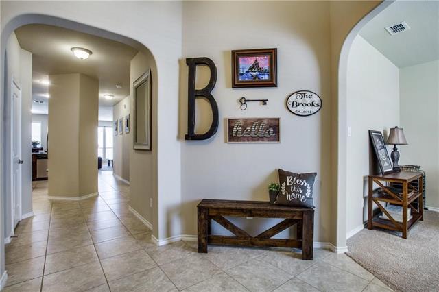 Photo - 1904 Henderson Dr