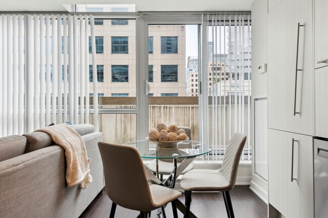 199 Richmond St W Unit SI FL1-ID1030993P