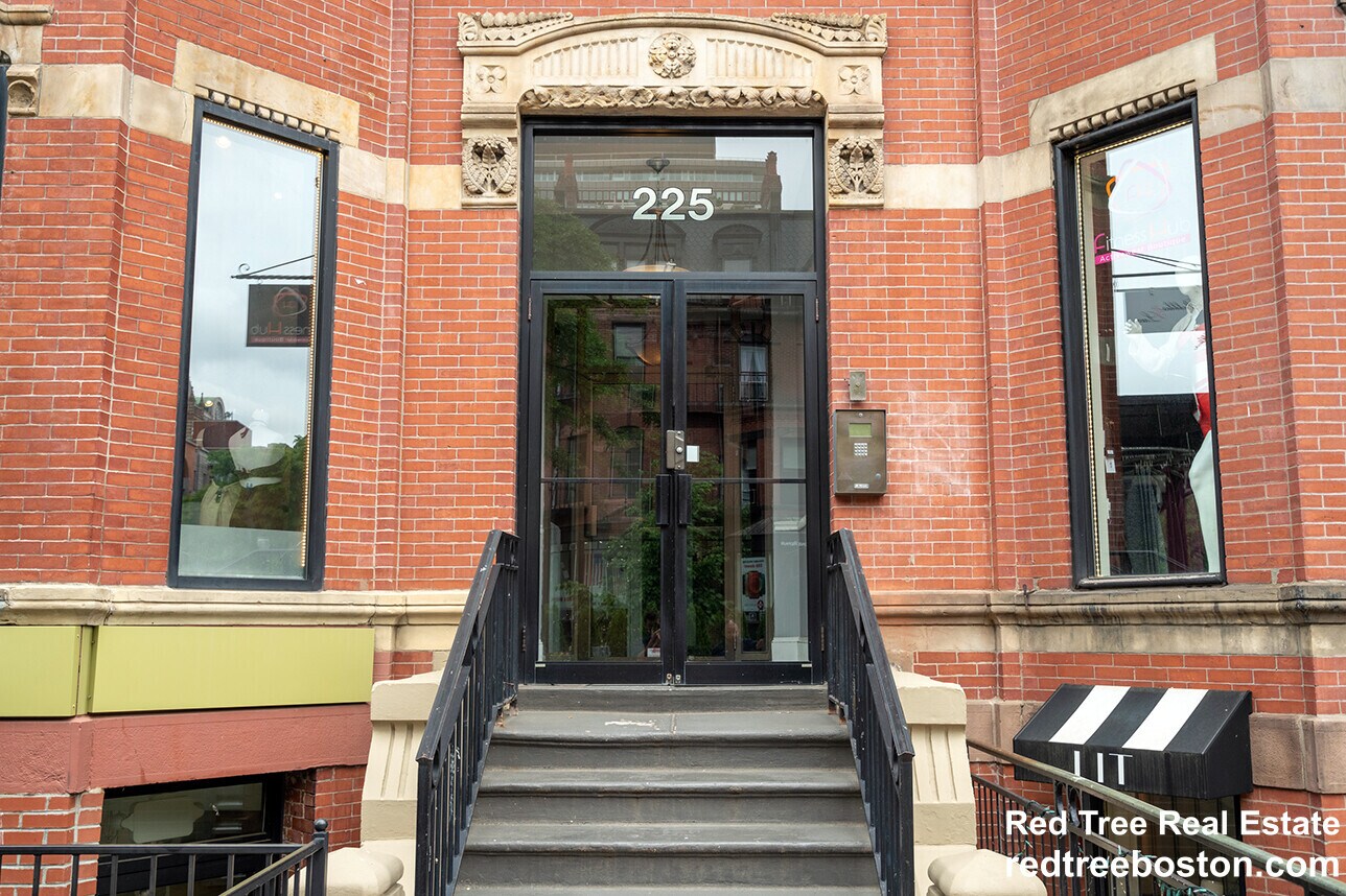 Photo - 225 Newbury St Unit 2F