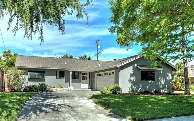 Building Photo - 1065 Sweet Ave