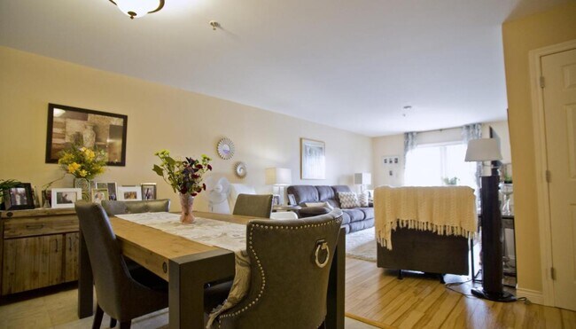 Photo - Spring Park Apartments