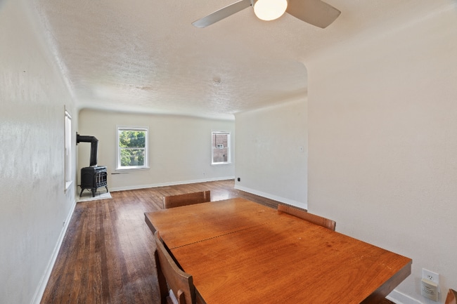 Photo - 104 S Oak St Unit 108