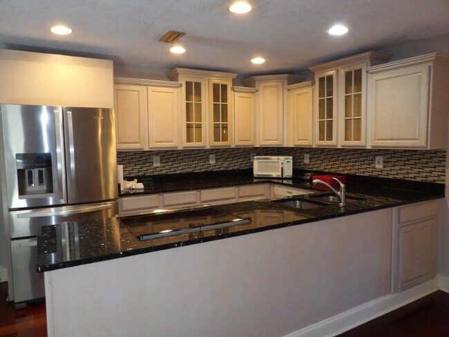 Photo - 10301 N Kings Hwy