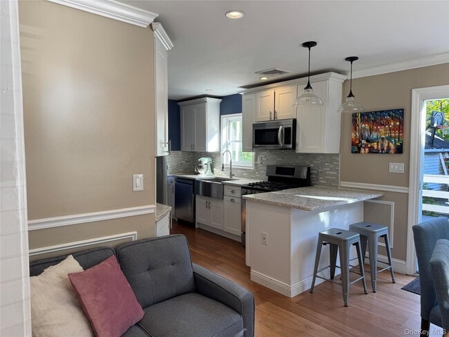 Photo - 76 Chestnut Ave