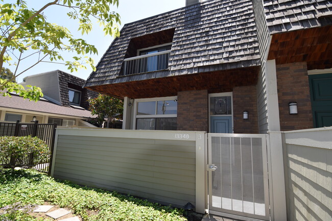 Photo - 13340 Maxella Ave